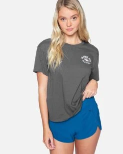 Wailer Washed Girlfriend Crew