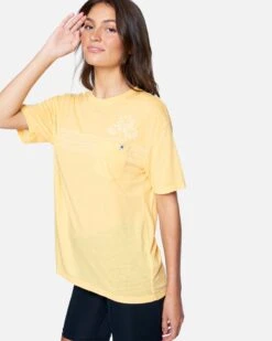 Moop Boyfriend Pocket Tee -Clothing Coastal 3hs1610234 cornsilk 3